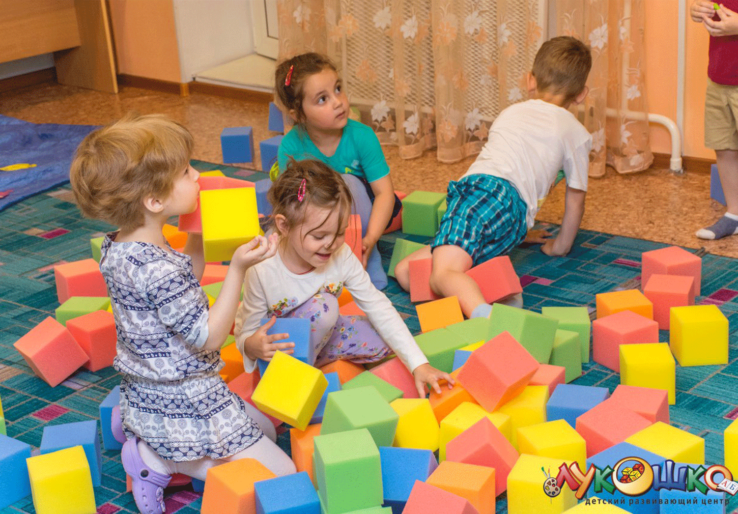 Студия «Всезнайка»